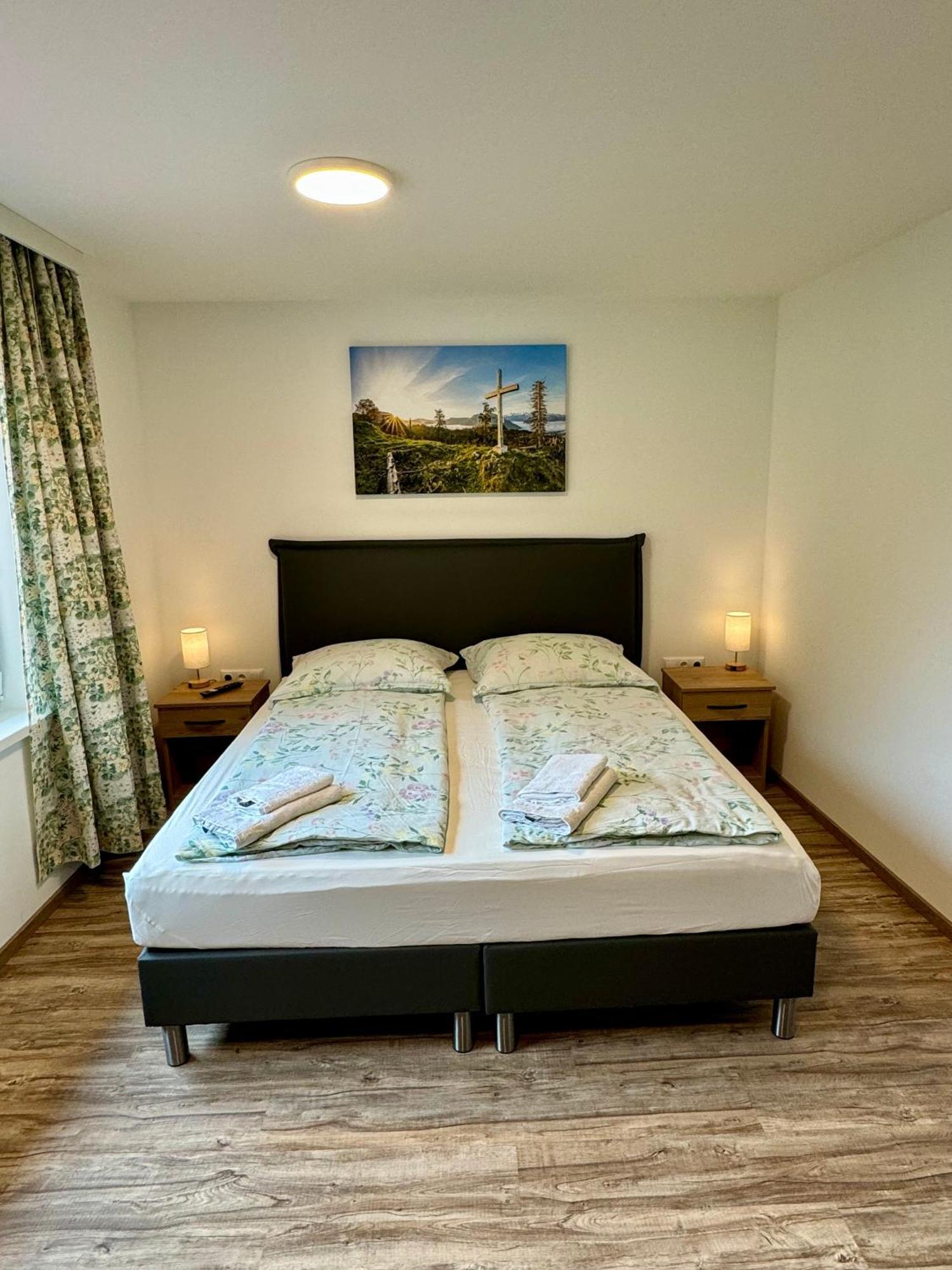 Metzgerwirt Vieh Heli Hotel Bad Goisern Eksteriør billede